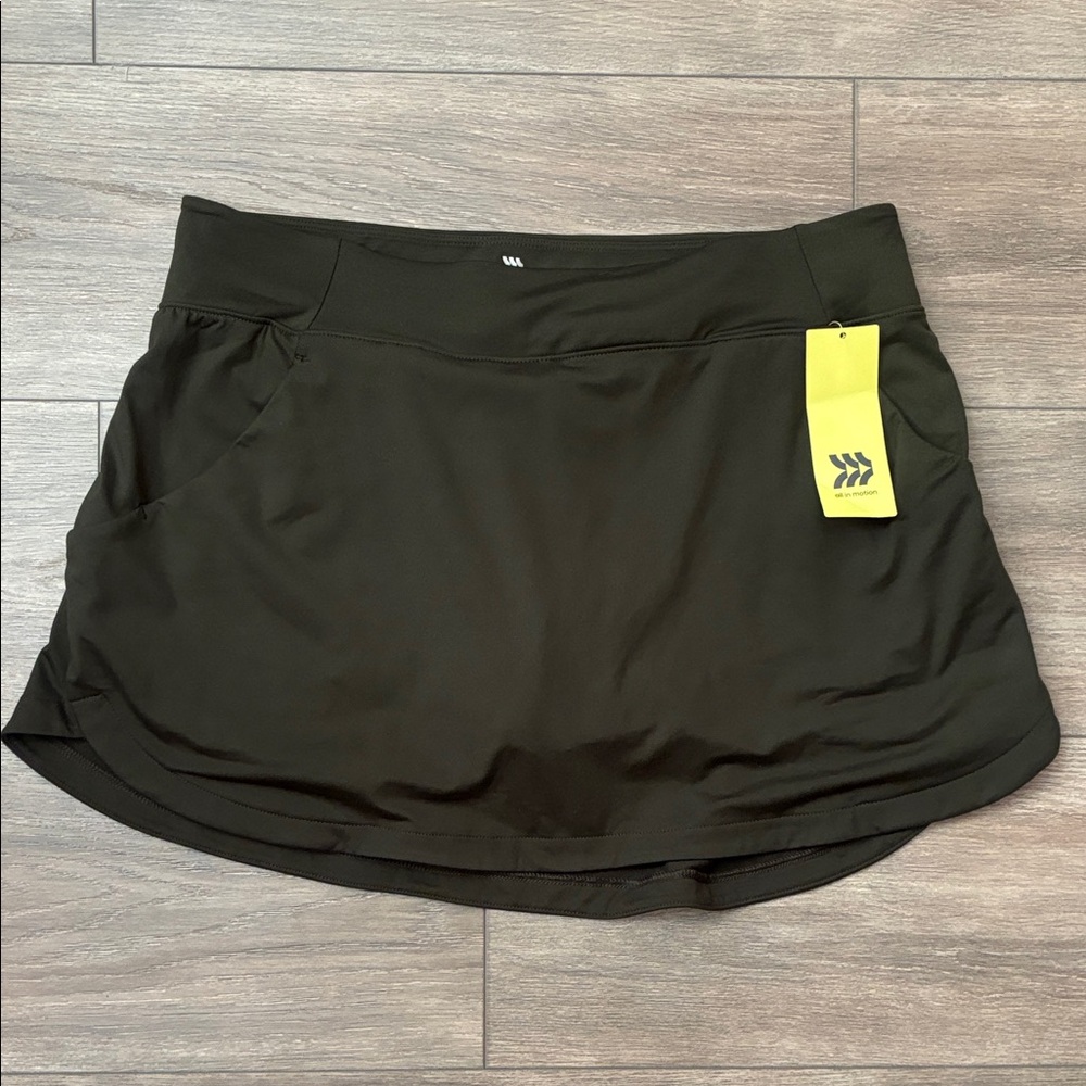 NWT All In Motion Skort - XL
